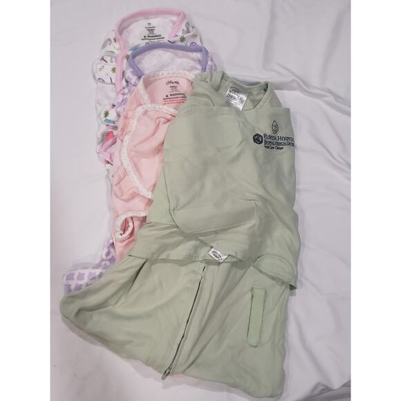 Little Me Swaddle Me Baby Comfort Soft Warm Sleep Sack Velcro Blankets Bundle - Picture 2 of 5